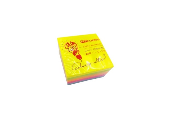 Block 250 hojas - 5 * 5 cm Colores Intercalados.